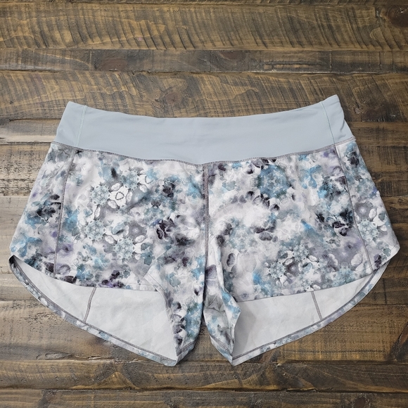 lululemon athletica Pants - LULULEMON Speed Up Shorts | 14